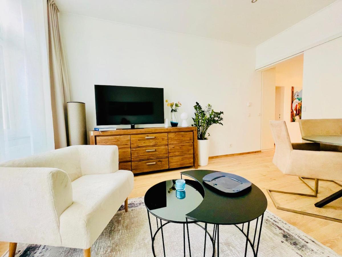 Colorful & Quiet Apartment In Beautiful Viennese Building ภายนอก รูปภาพ